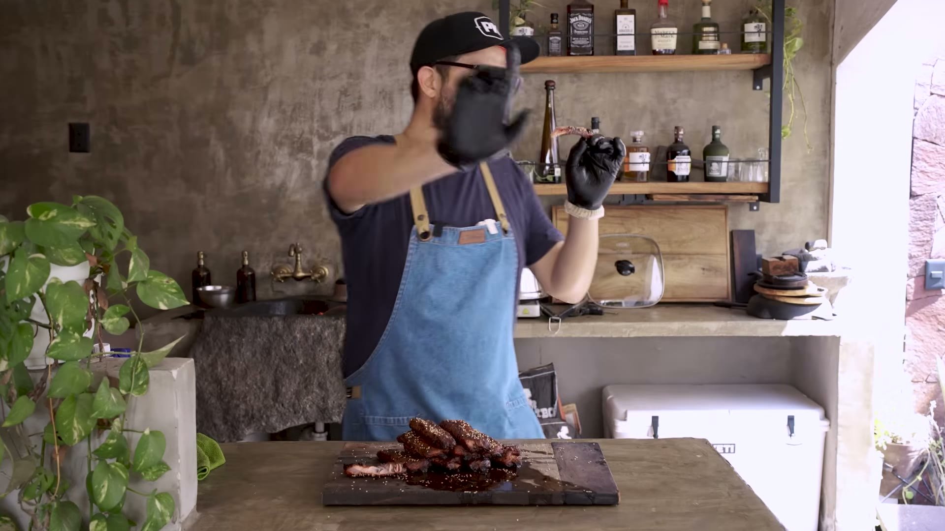 Costillas estilo Hollywood terminadas, suaves y con hueso limpio