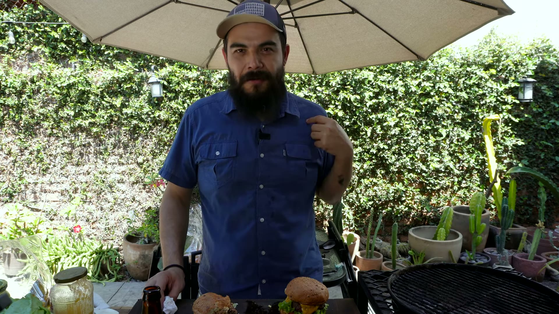 Hamburguesas de brisket en el ahumador