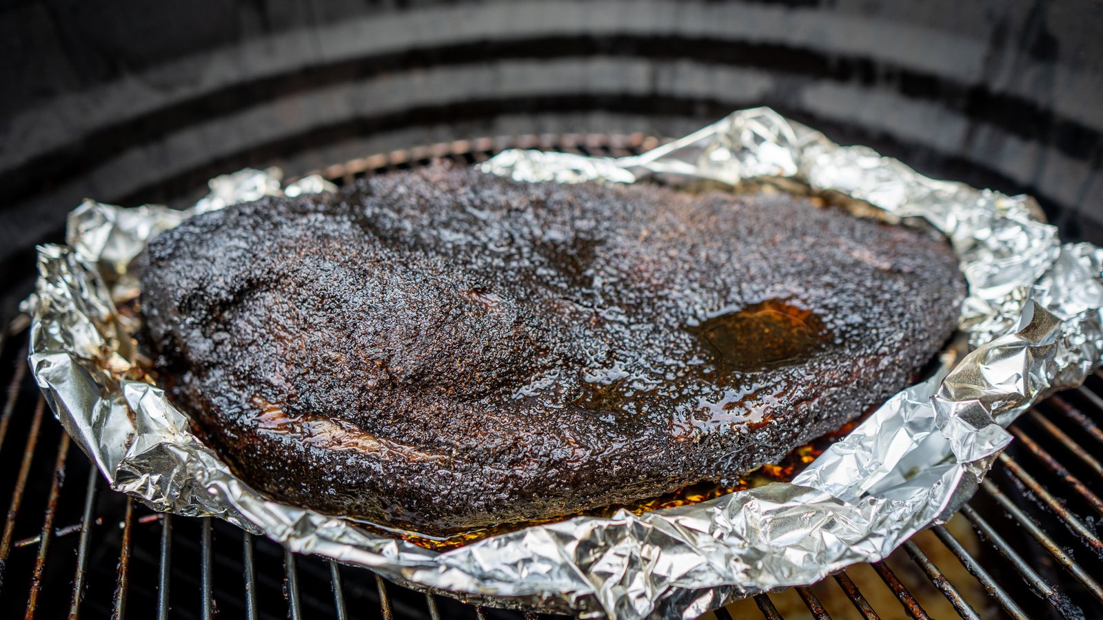 Burnt ends del brisket de ahumador de tambo