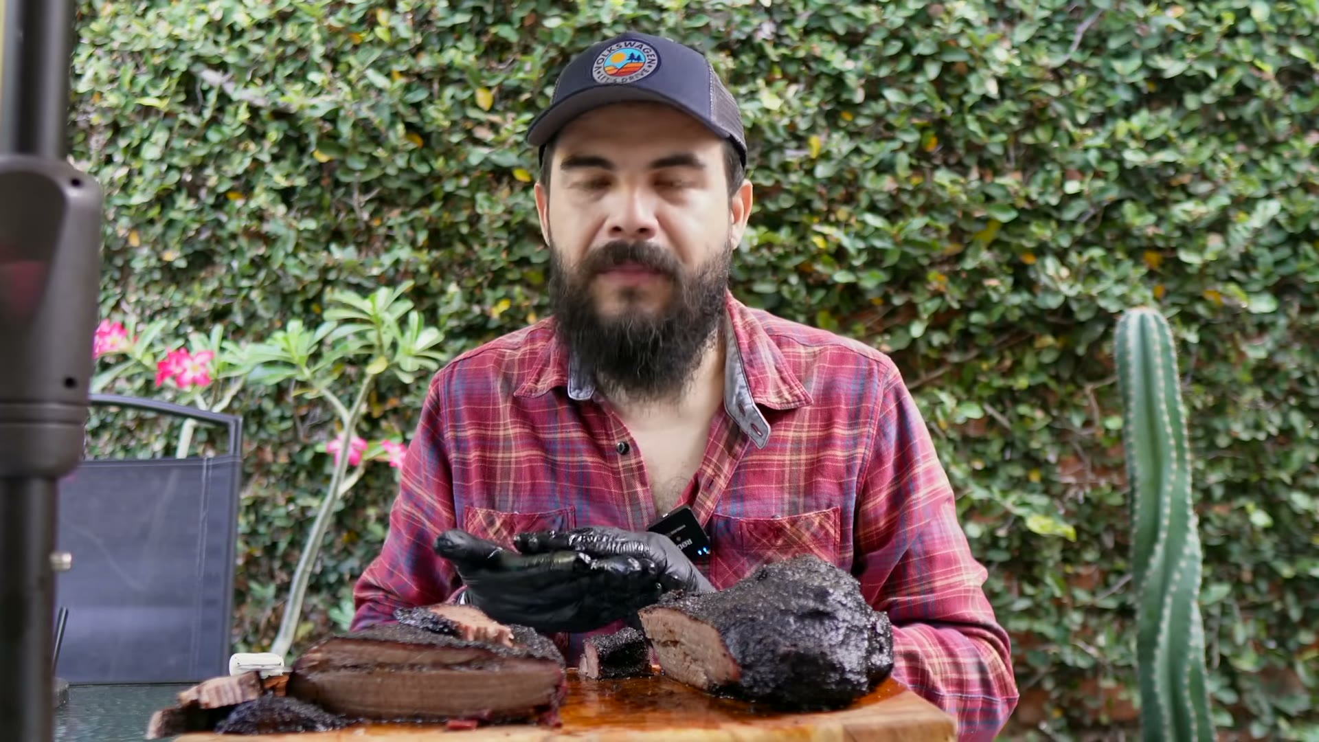 Envolviendo el brisket con la técnica del foil boat