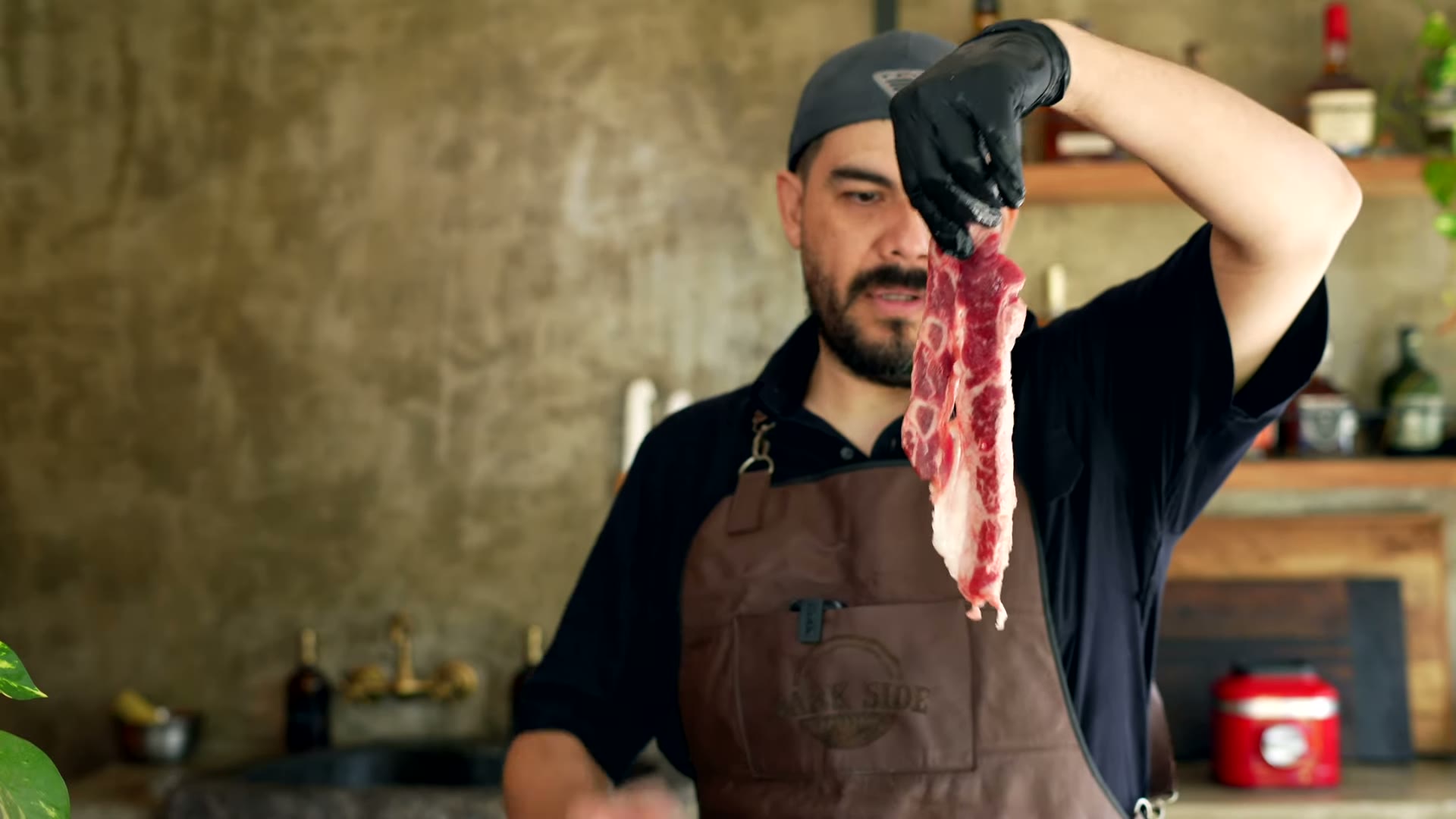 Licuando los ingredientes del marinado coreano con kiwi y jengibre