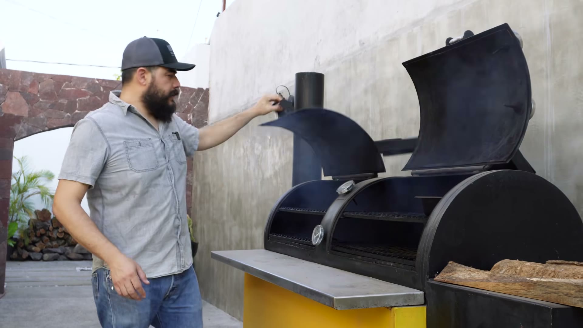 Cama de carbón bien formada dentro del firebox