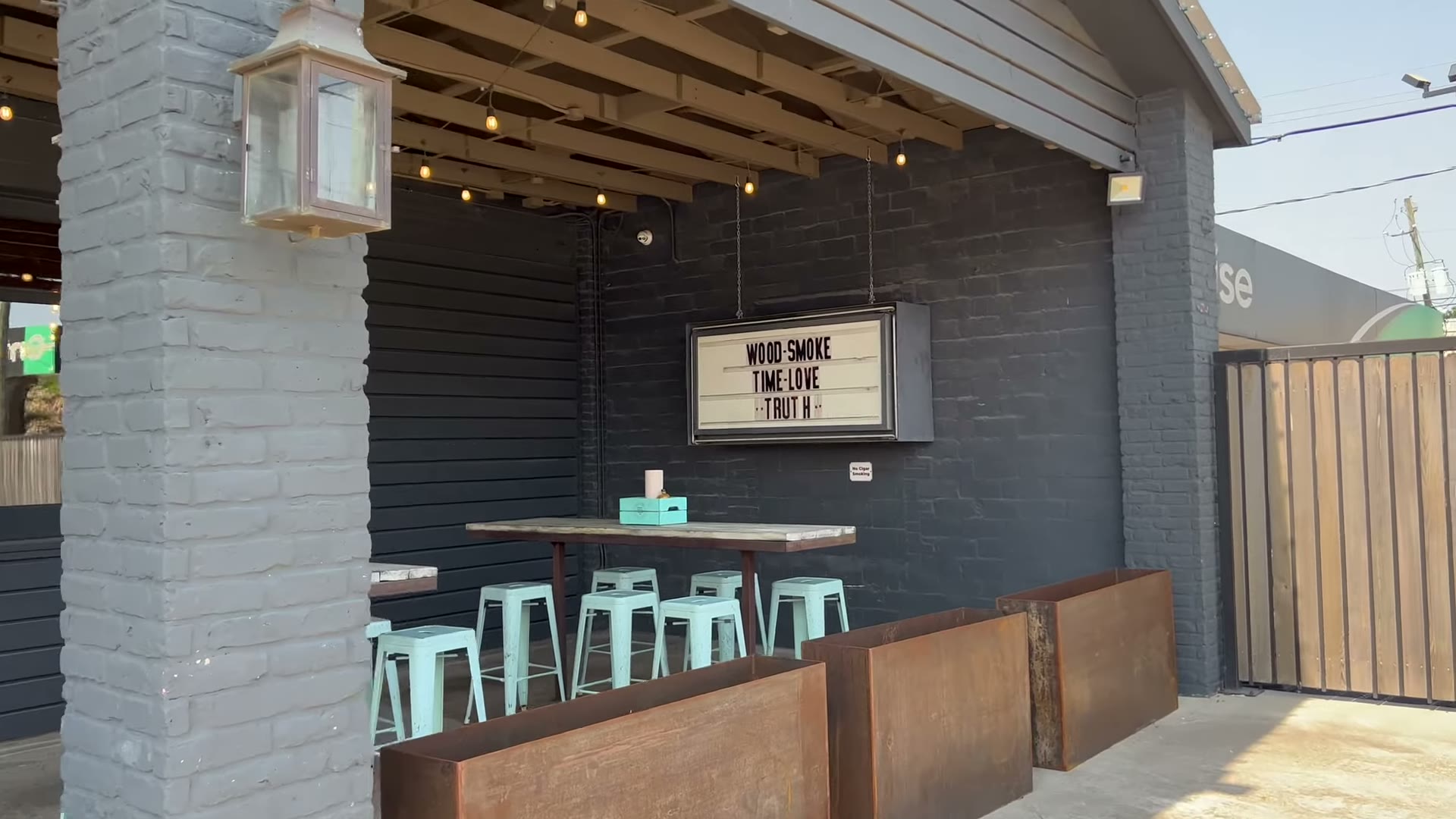 Charola de barbecue de Truth BBQ en Houston
