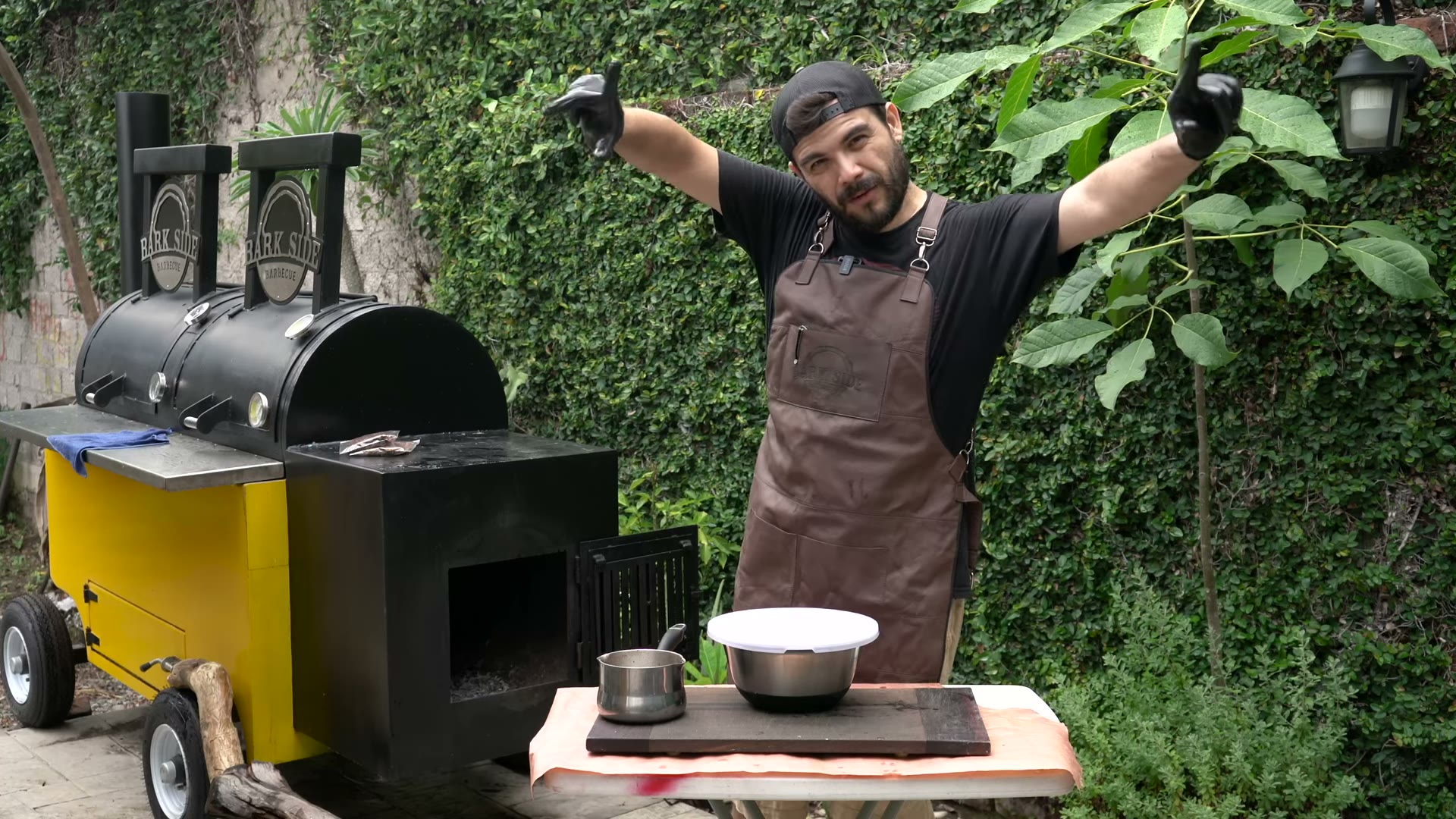 Momento de los bloopers celebrando los 1000 suscriptores